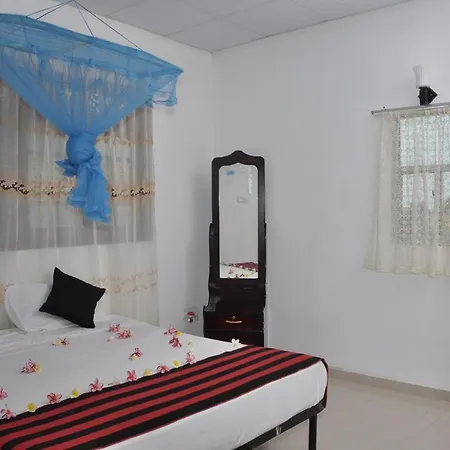 Tms Beach House Negombo Exterior photo